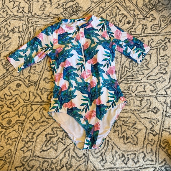 Tropical Swimsuit - Picture 6 of 10
